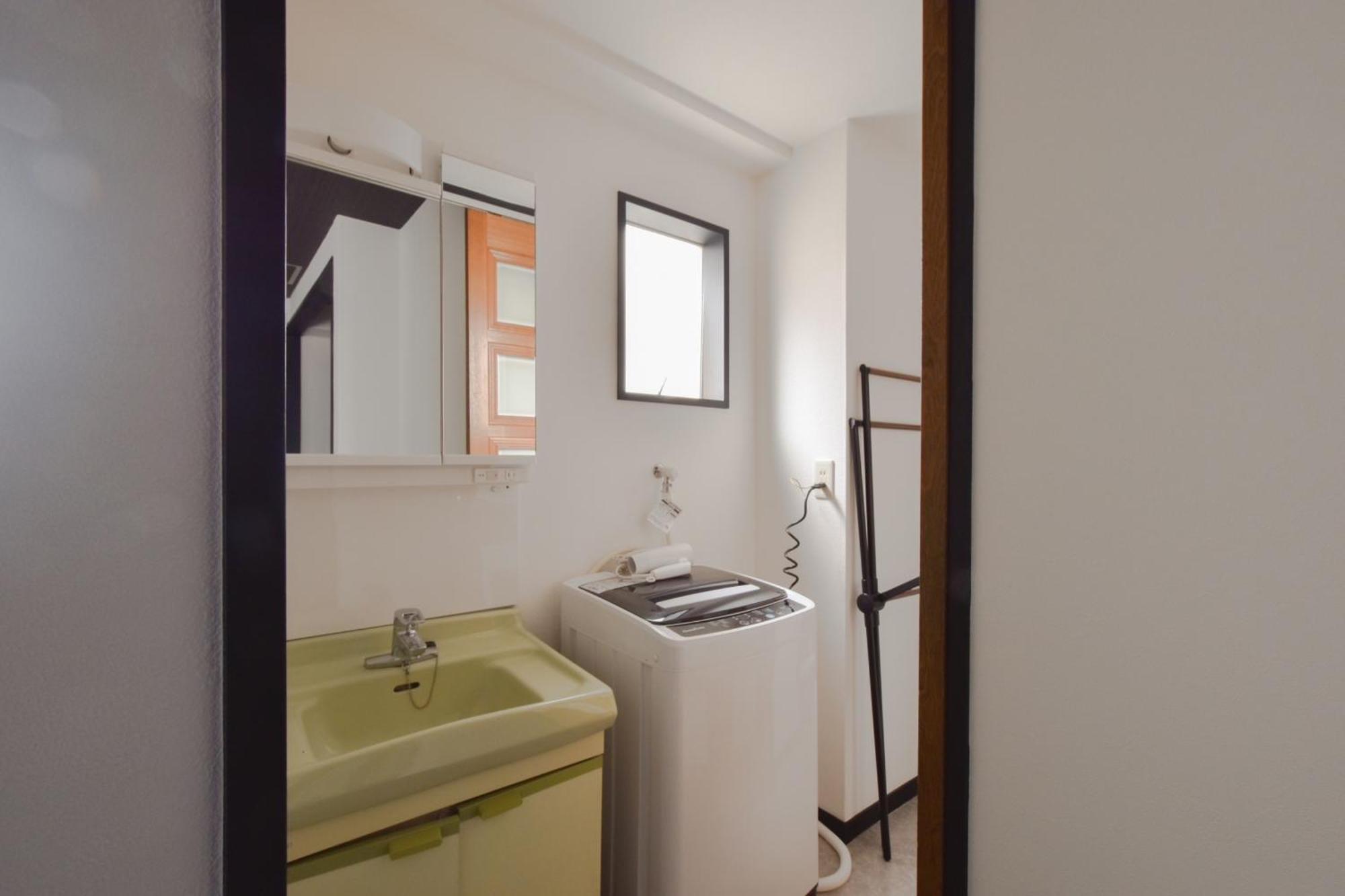 岡田ビル4階 Apartment Токио Екстериор снимка