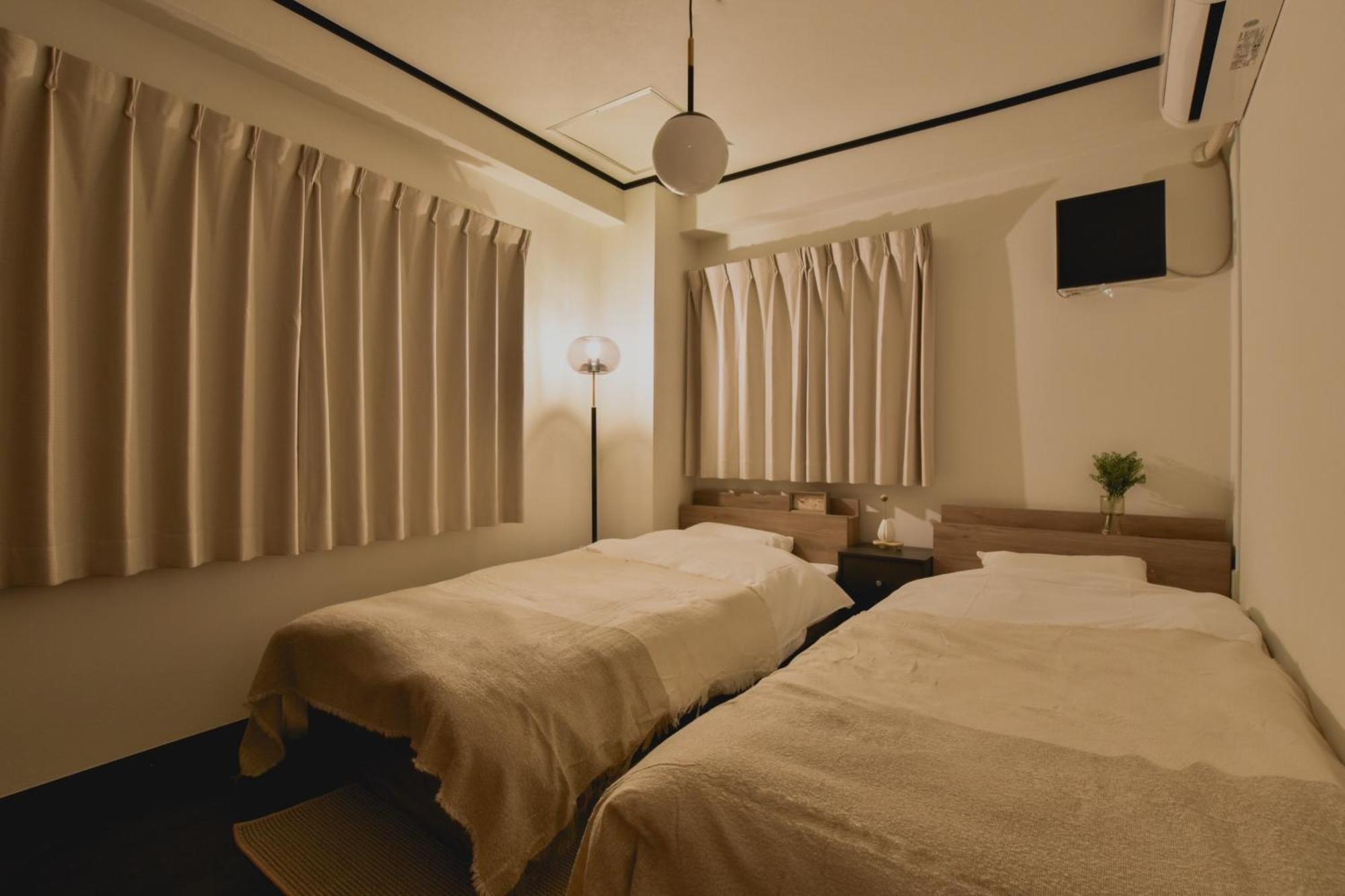 岡田ビル4階 Apartment Токио Екстериор снимка